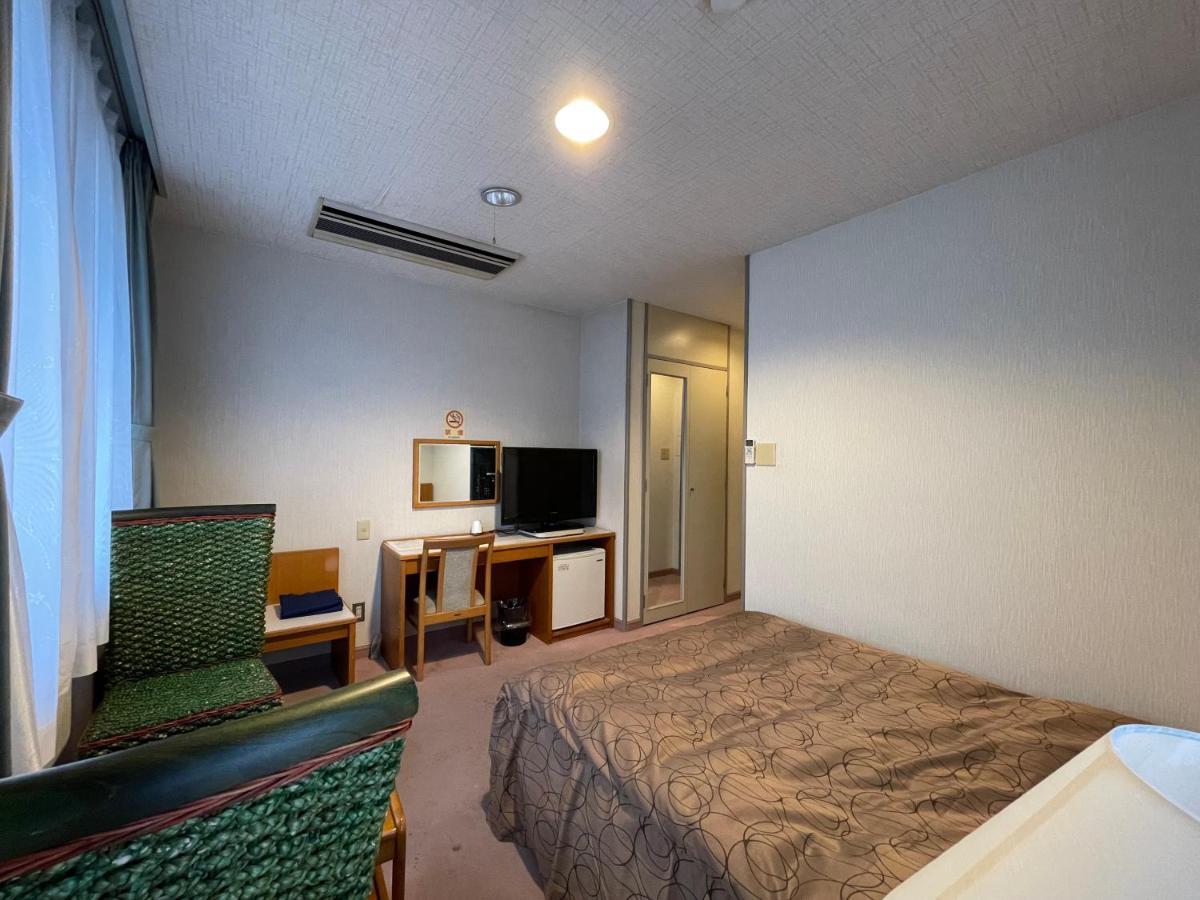 Ginsui Hotel 2*